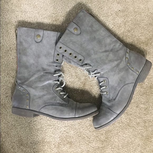 Madden Girl Shoes - Preloved Madden Girl Lace Up Boots