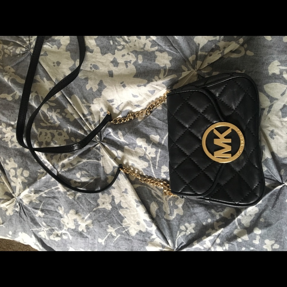 MK CROSSBODY BAG
