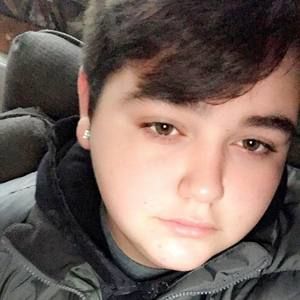 Meet your Posher, Aaron