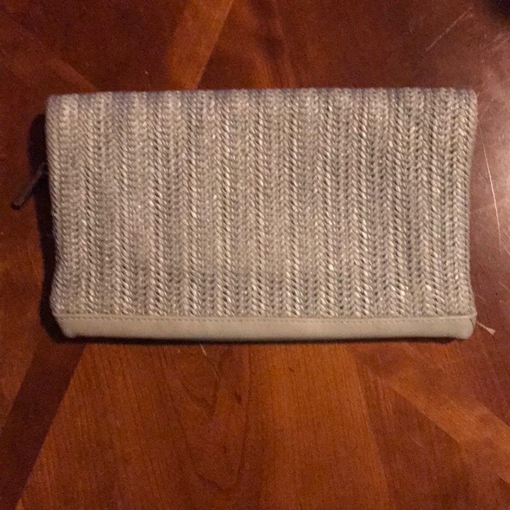 Handbag - Picture 2 of 3