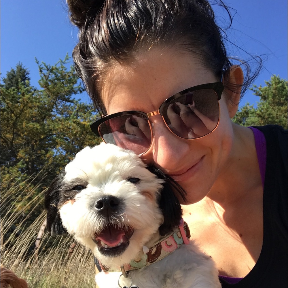 Meet your Posher, Stephanie