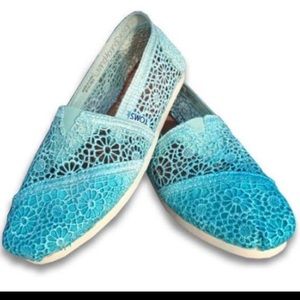 Beautiful ombré Toms!