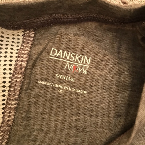 Danskin split back muscle tank size small gray - Picture 4 of 6
