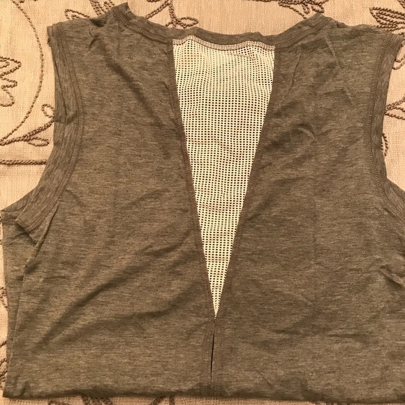 Danskin split back muscle tank size small gray - Picture 5 of 6