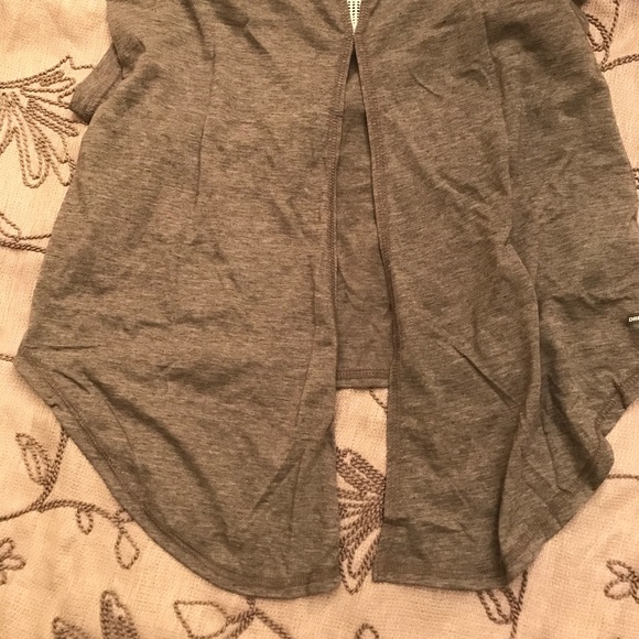 Danskin split back muscle tank size small gray - Picture 6 of 6
