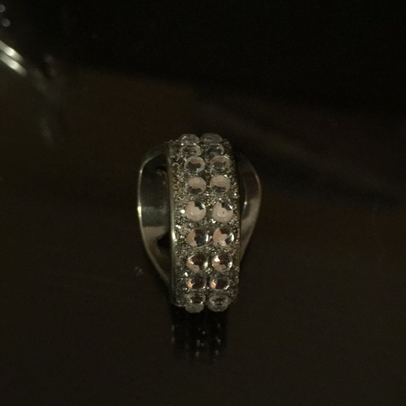 Ring bottle opener! NWOT - Picture 2 of 3