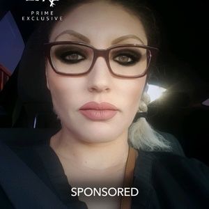 Meet your Posher, Isela