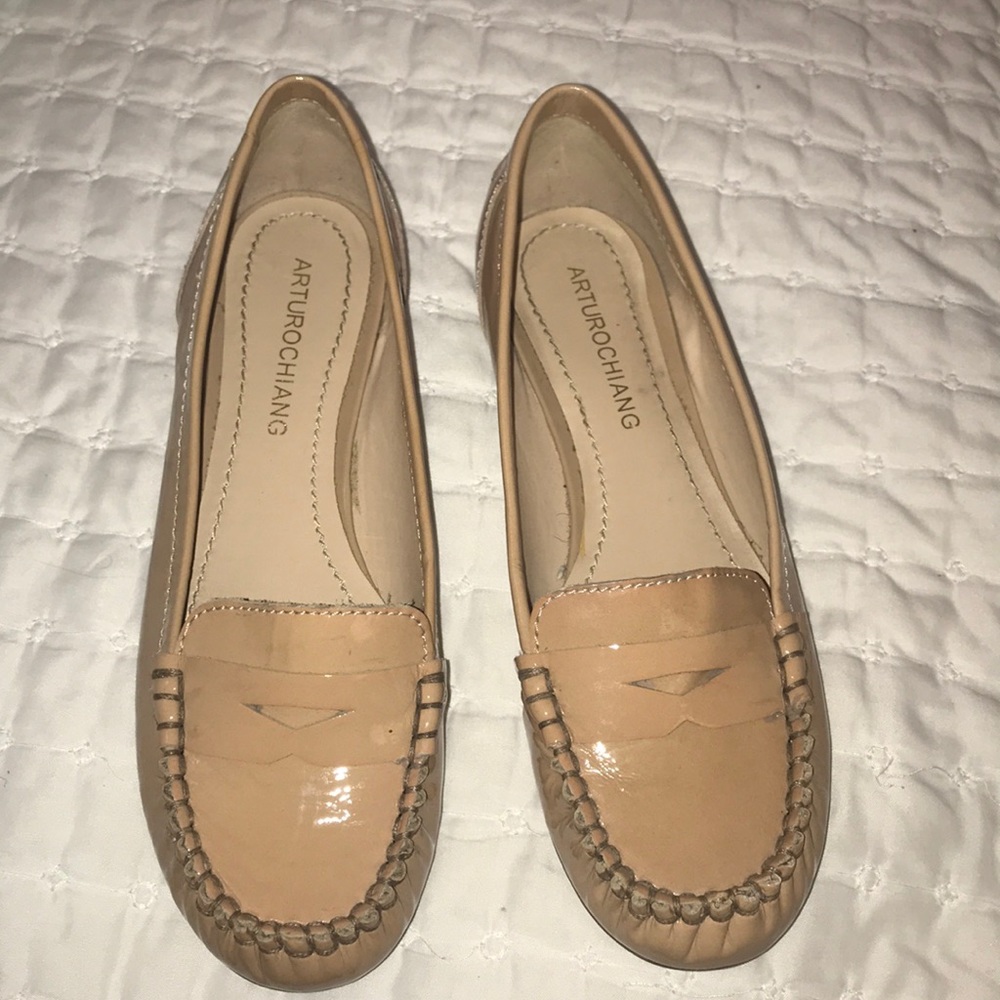 Arturo Chiang women’s loafers