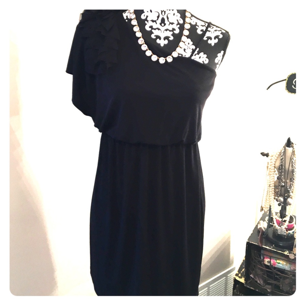 👗Fabulous One Shoulder Black Dress👗