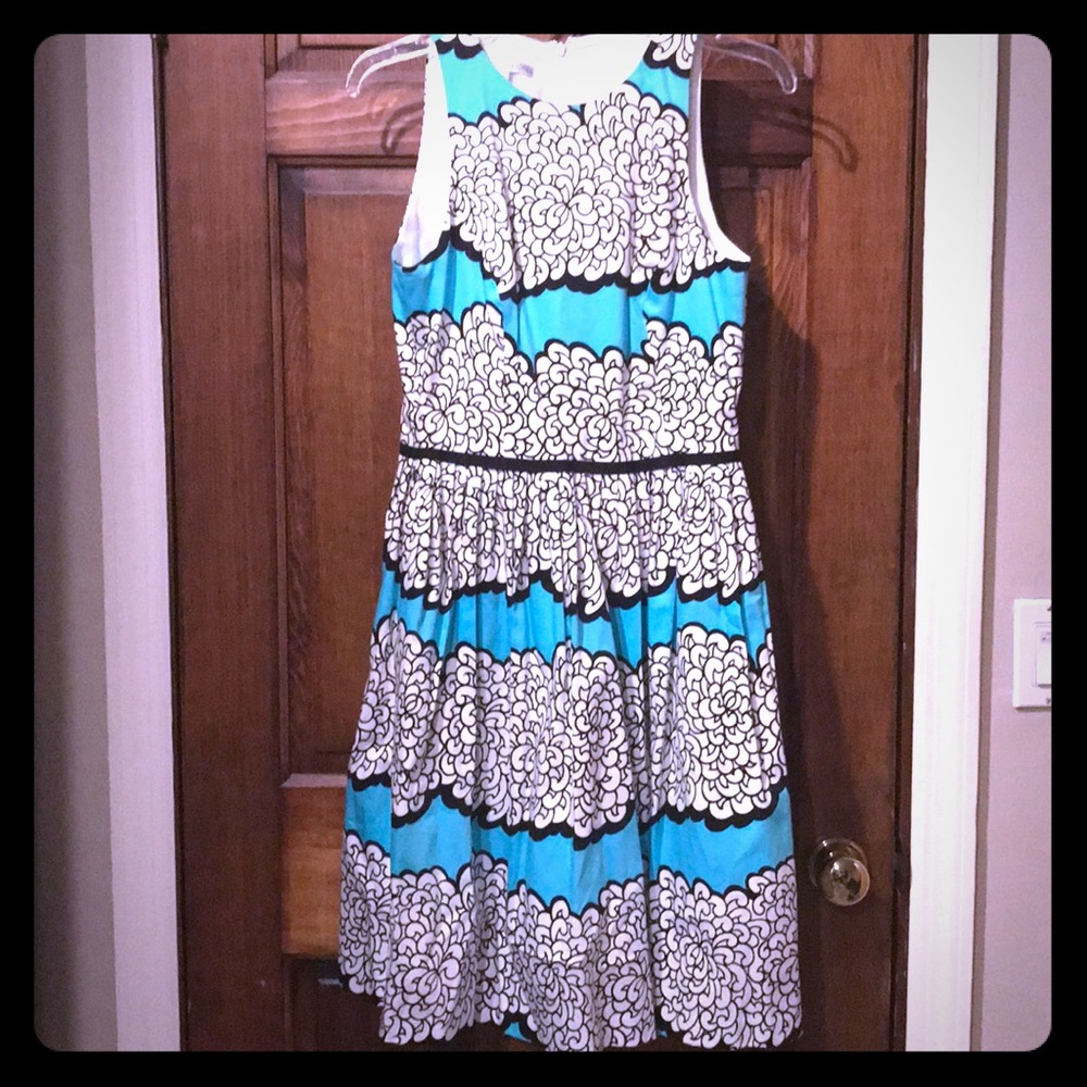 *NEW* Maggy London Printed Dress. Size 6