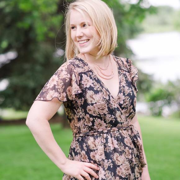 Meet your Posher, Jenna - Picture 1 of 1