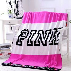 🆕 Victoria's secret PINK blanket 📣📣📣
