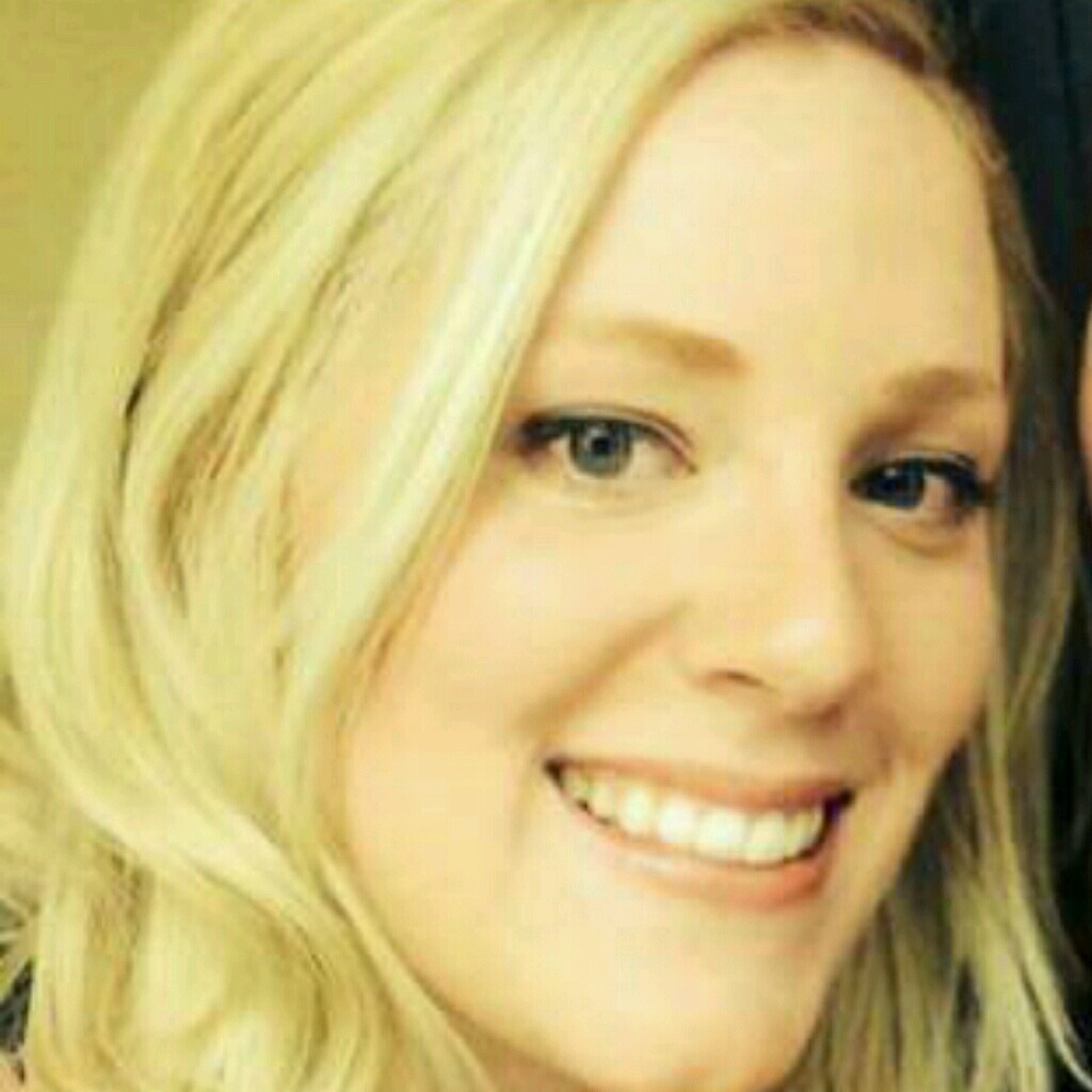Meet your Posher, Holly