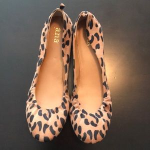 Leopard printed ballet flats size 9