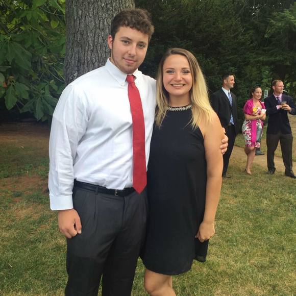 Meet your Posher, Caroline - Picture 1 of 1