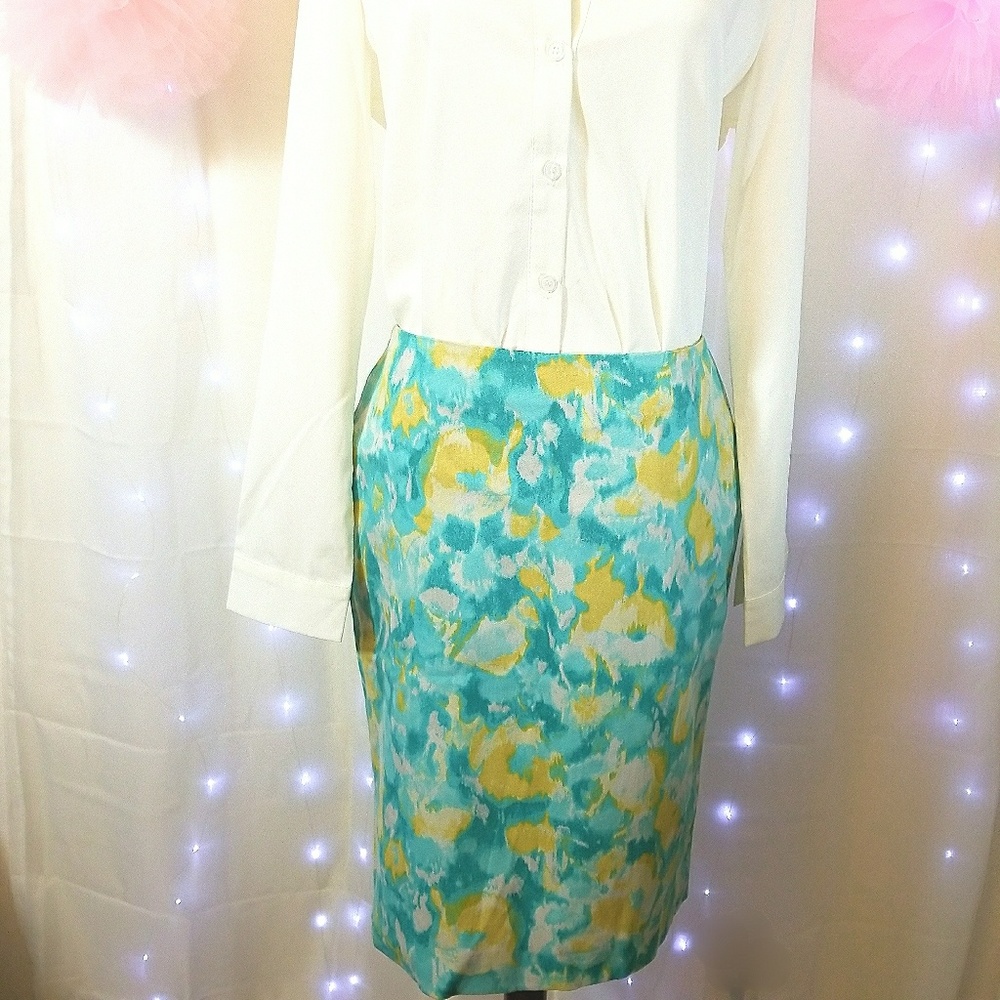 Talbot Petite Water Color printed Mid Length Skirt