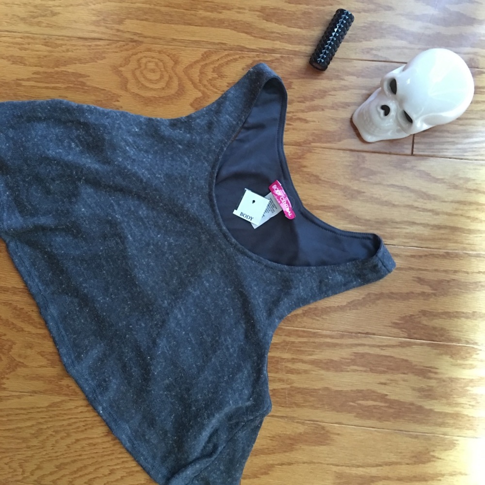 NWT Body Central charcoal flowy crop top