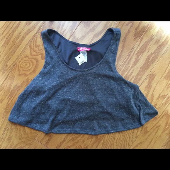 NWT Body Central charcoal flowy crop top - Picture 2 of 3
