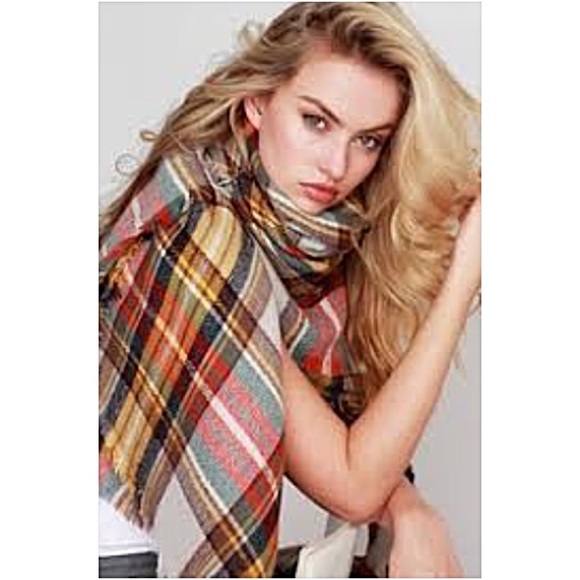 Gorgeous Plaid Oversized Blanket Scarf Wrap sold - Picture 5 of 6