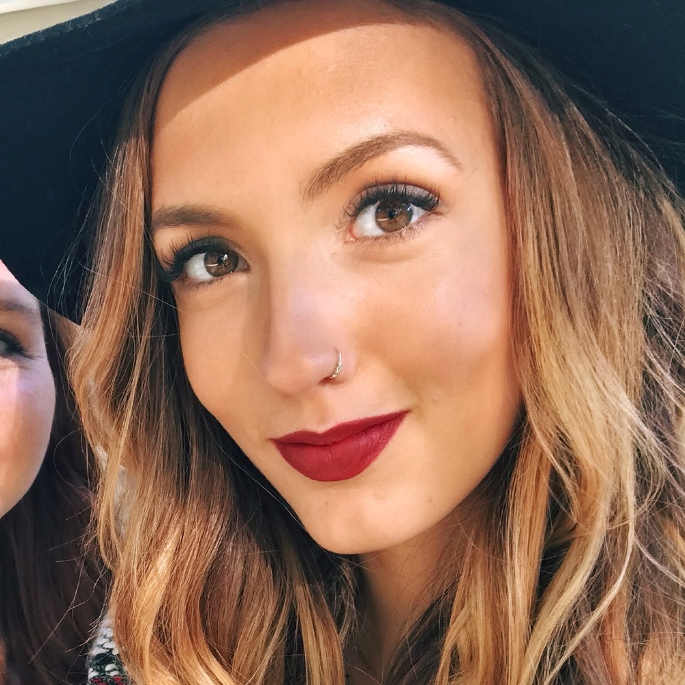 Meet your Posher, Kenzie