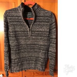 Woolrich Quarter Zip Pullover