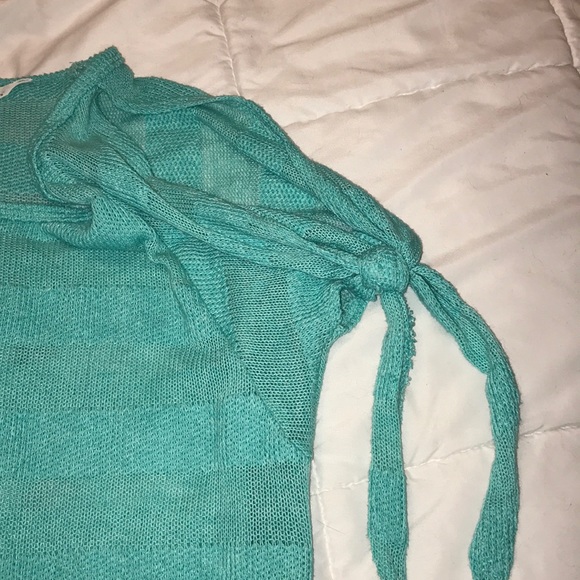 Kirra knit open shoulder top - Picture 3 of 4