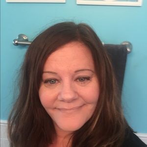 Meet your Posher, Dina