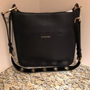 Michael Kors woman handbag
