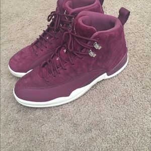Jordan 12's
