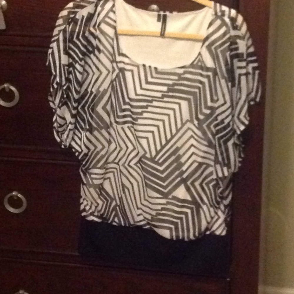 Maurice's top with banded bottom