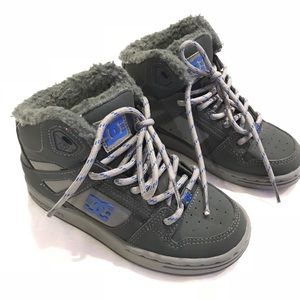 Boys DC winter shoes