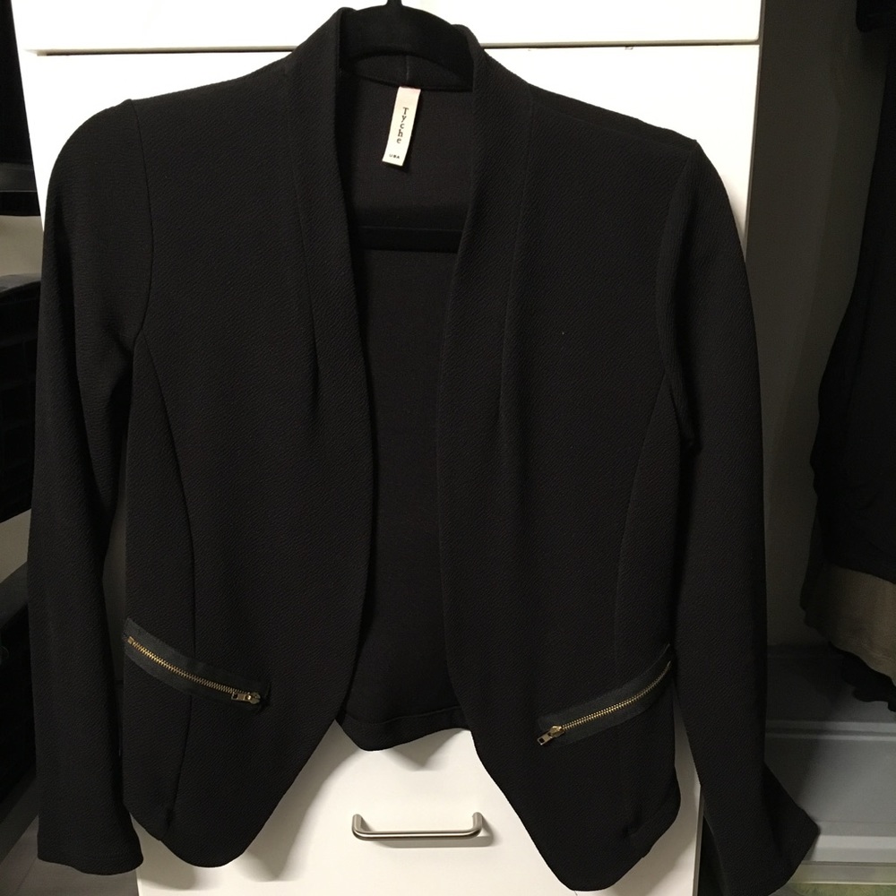 Tyche small black blazer