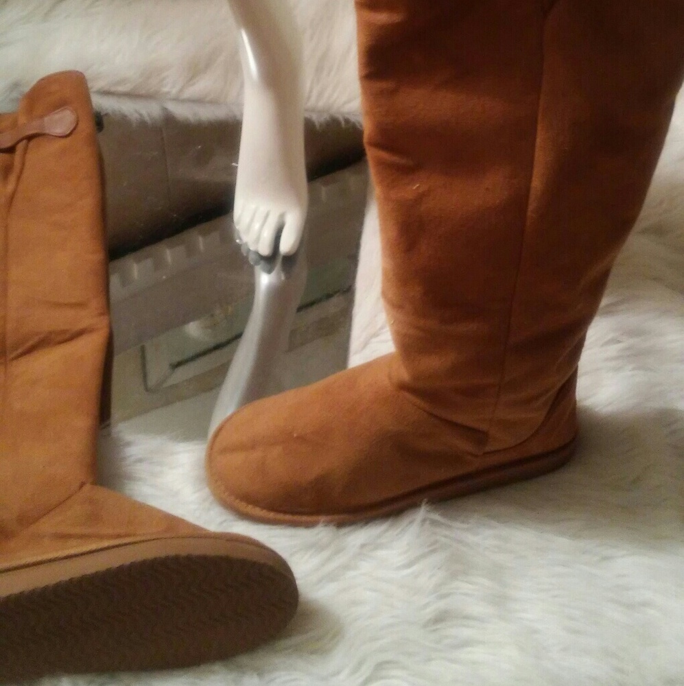 Over the knee suede boot with strap