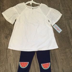 Size 4T Cat & Jack 2 pic. Outfit