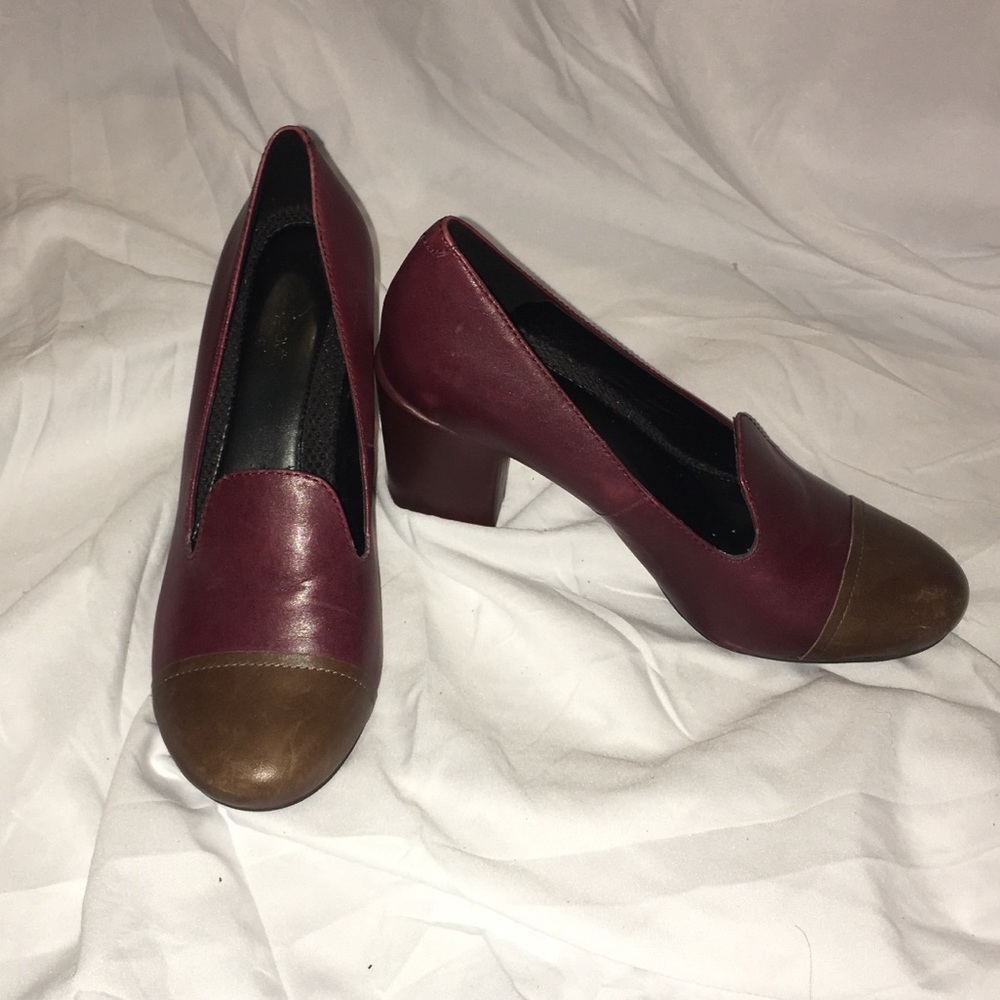 Perfect fall heels! Maroon/ light brown block heel