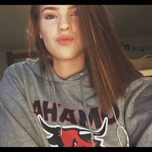 Meet your Posher, Adrian