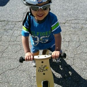 Meet your Posher, Lina