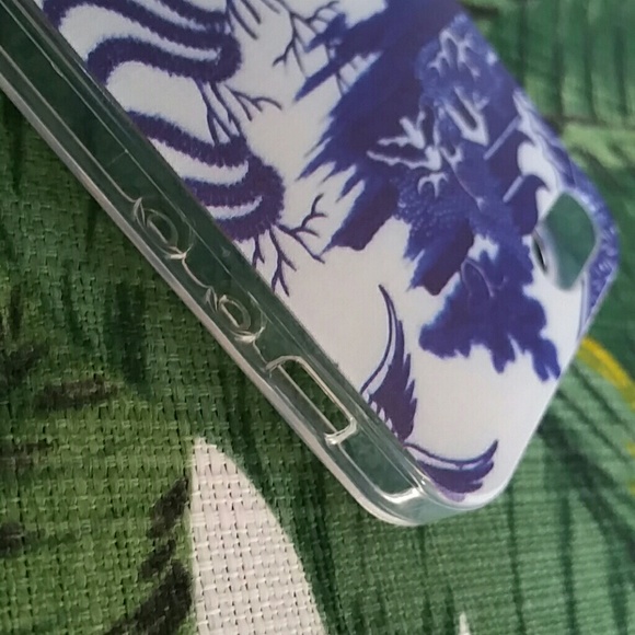 3FOR $18! Chinoisere IPhone Case - Picture 3 of 3