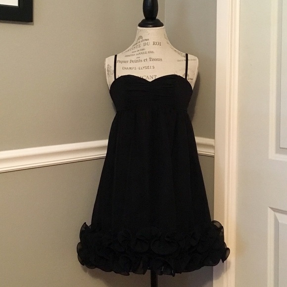 H&M Dresses & Skirts - NEW LITTLE BLACK DRESS