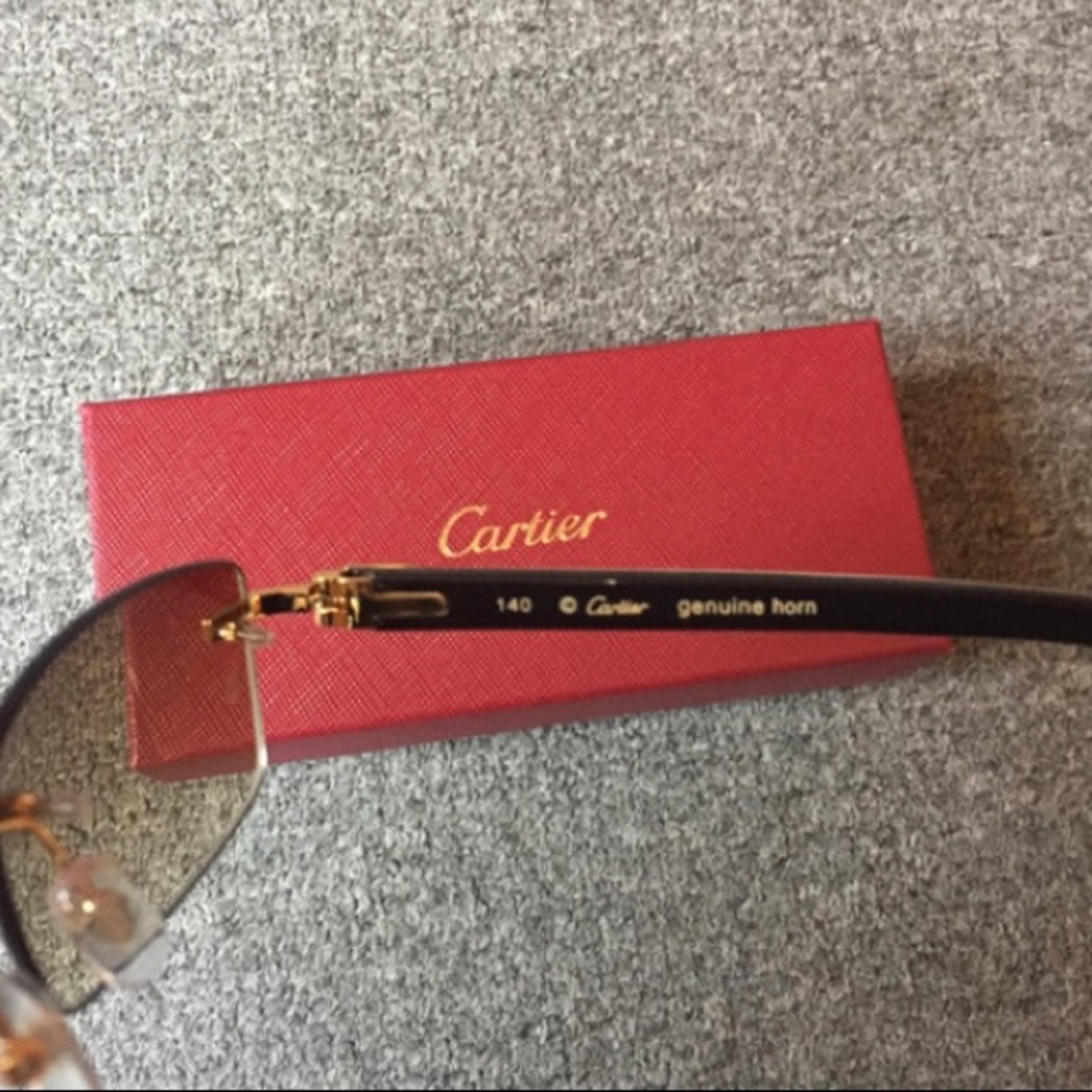 Cartier buffs
