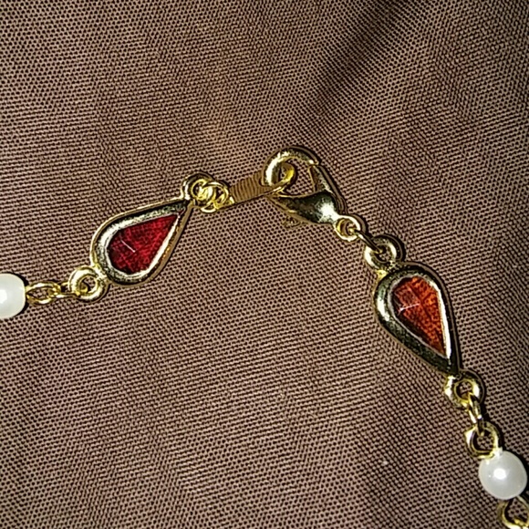 Colorful necklace. - Picture 2 of 2