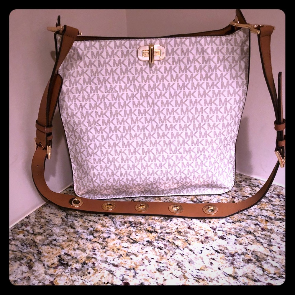 Michael Kors women’s handbag (brand new)