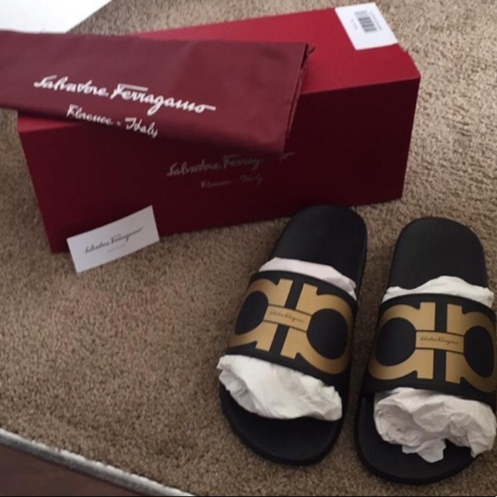 Ferragamo flops
