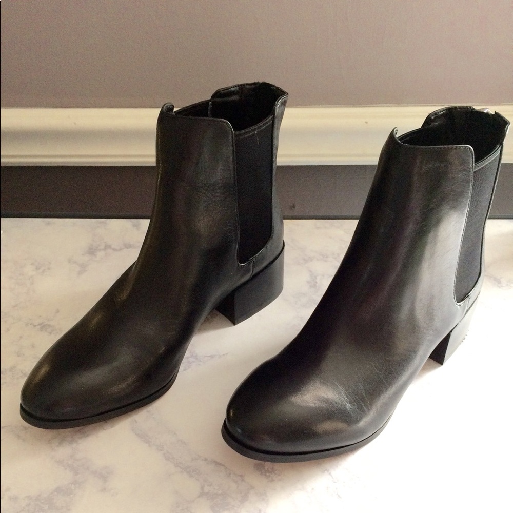 Steve Madden Jodpher Leather Booties