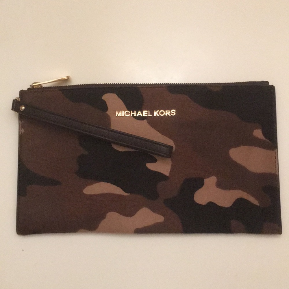 Michael Kors Camo Haircalf Wristlet