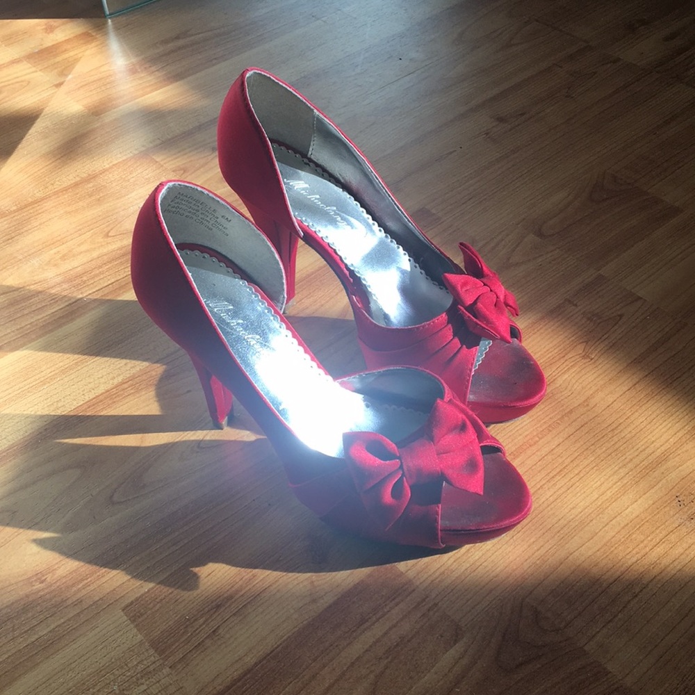 Blood red high shoes! Size 6