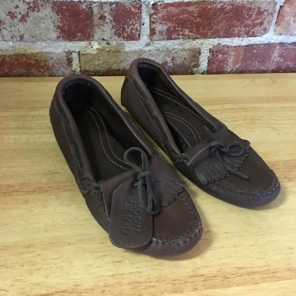 minnetonka driving moccasins womens