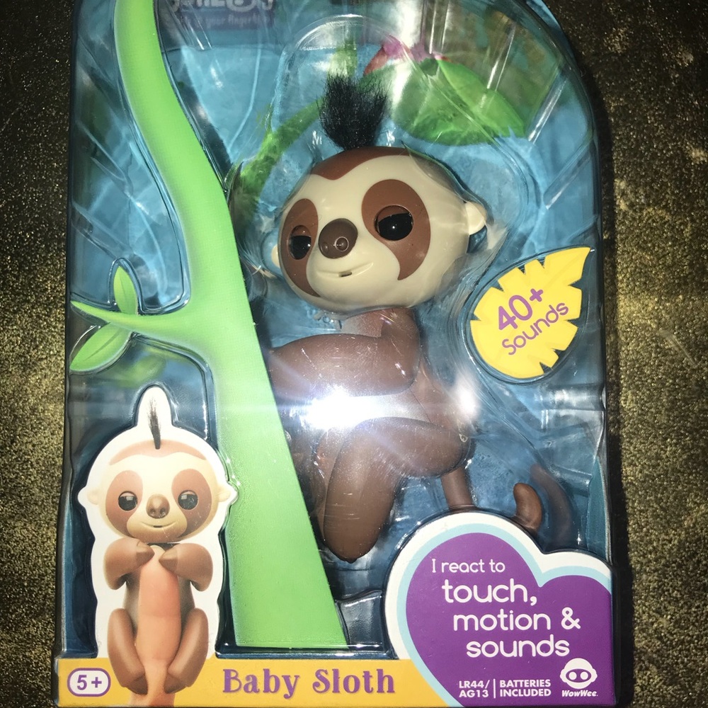 Fingerling sloth and plush hugz