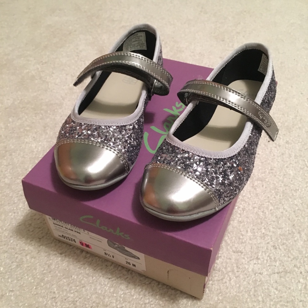 Girls Clark’s Dress Shoes