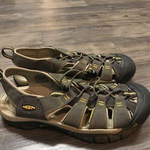 Keen Men's Newport H2 Sandal